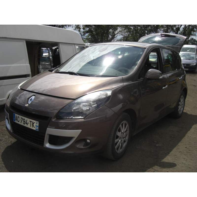 Feu arriere principal droit (feux) RENAULT SCENIC 3 PHASE 1 d’occasion