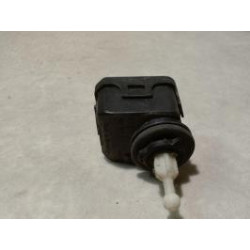 Commande de reglage hauteur de phare VOLKSWAGEN POLO 4 PHASE 1 d’occasion