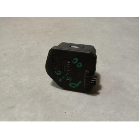 Commande de reglage hauteur de phare VOLKSWAGEN POLO 4 PHASE 1 d’occasion