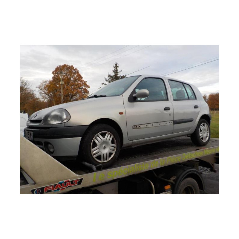 Poignee interieur avant droit RENAULT CLIO 2 PHASE 1 d’occasion