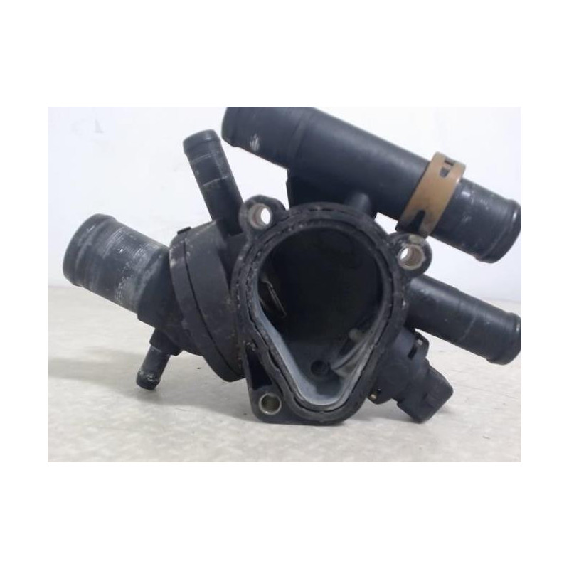 Boitier eau RENAULT CLIO 1 PHASE 2 d’occasion