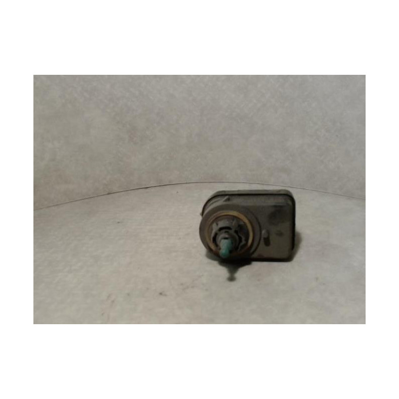 Commande de reglage hauteur de phare RENAULT MEGANE 1 PHASE 2 d’occasion