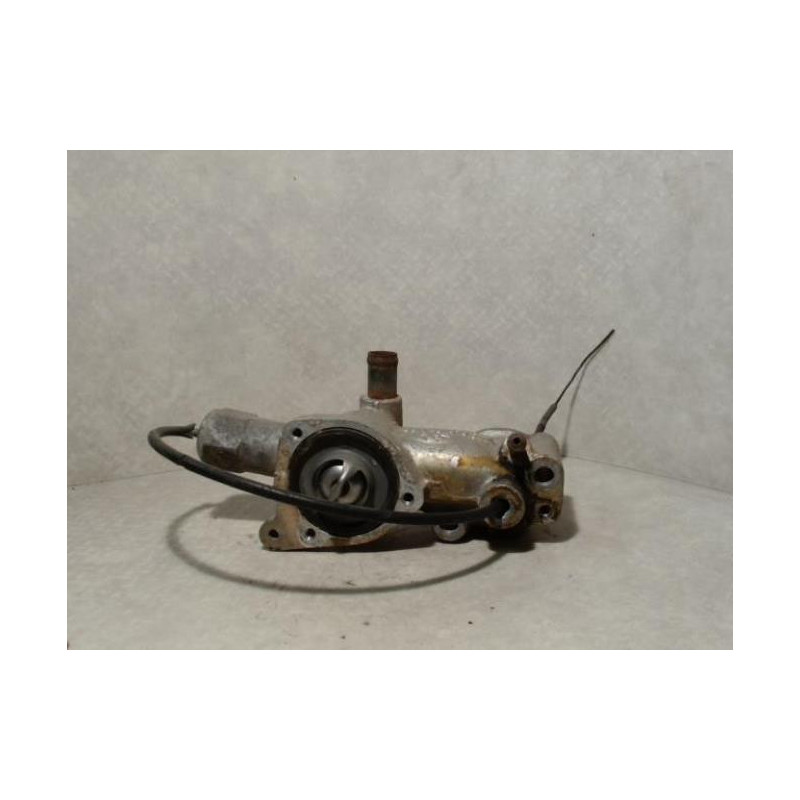 Boitier eau FORD COURRIER 3 PHASE 1 d’occasion