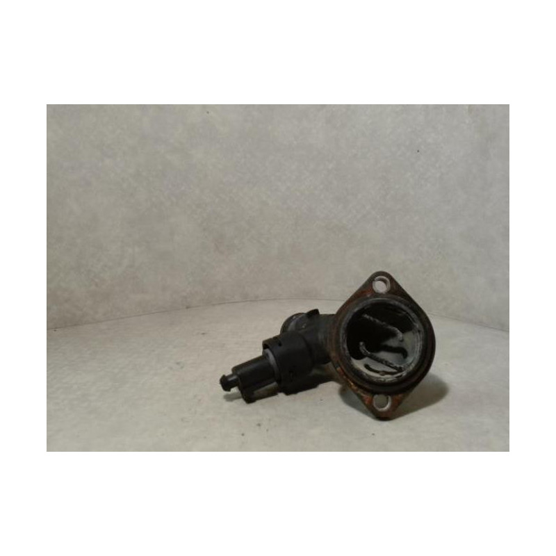 Boitier eau VOLKSWAGEN PASSAT 5 d’occasion