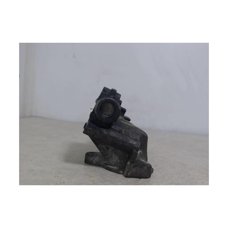 Boitier eau RENAULT CLIO 1 PHASE 1 d’occasion