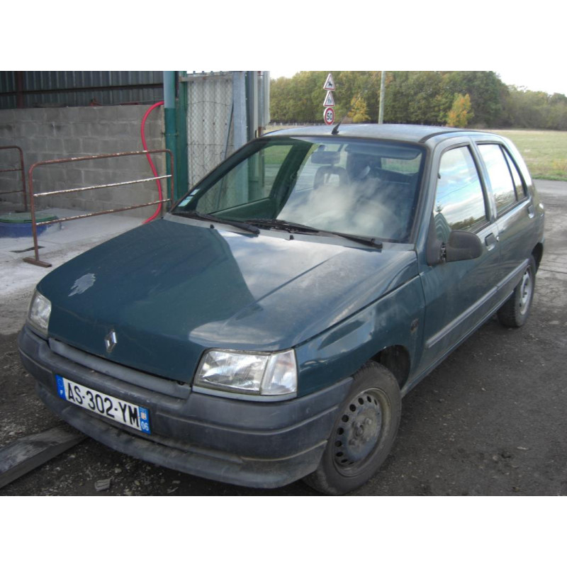 Boitier eau RENAULT CLIO 1 PHASE 1 d’occasion