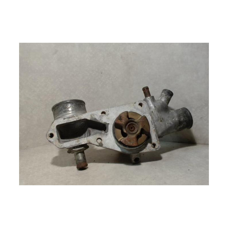 Pompe à eau PEUGEOT 404 d’occasion