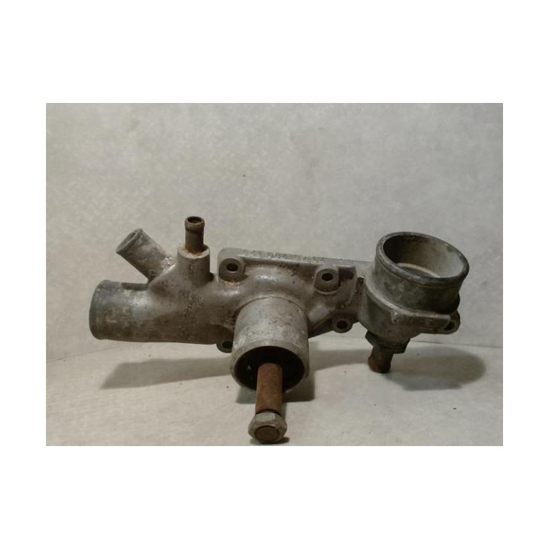 Pompe à eau PEUGEOT 404 d’occasion