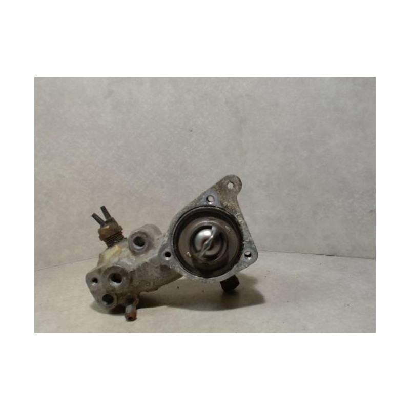 Boitier eau FORD FIESTA 4 PHASE 1 d’occasion