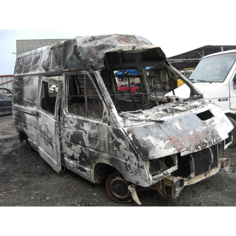 Boitier eau RENAULT TRAFIC 1 PHASE 2 d’occasion