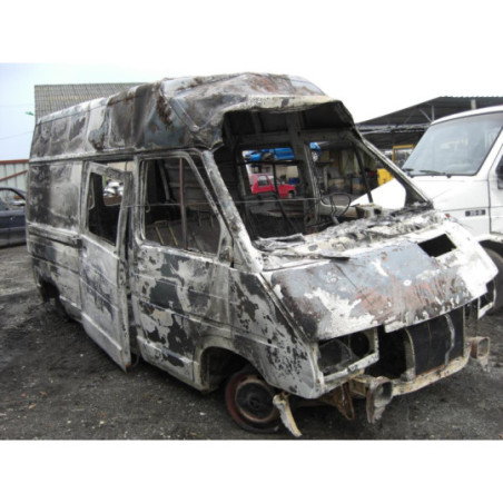 Boitier eau RENAULT TRAFIC 1 PHASE 2 d’occasion