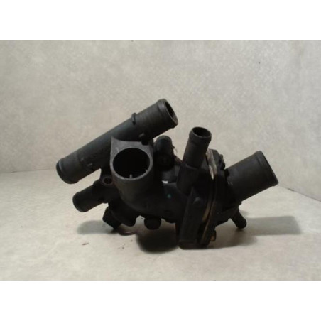 Boitier eau RENAULT CLIO 2 PHASE 1 d’occasion