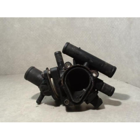 Boitier eau RENAULT CLIO 2 PHASE 1 d’occasion