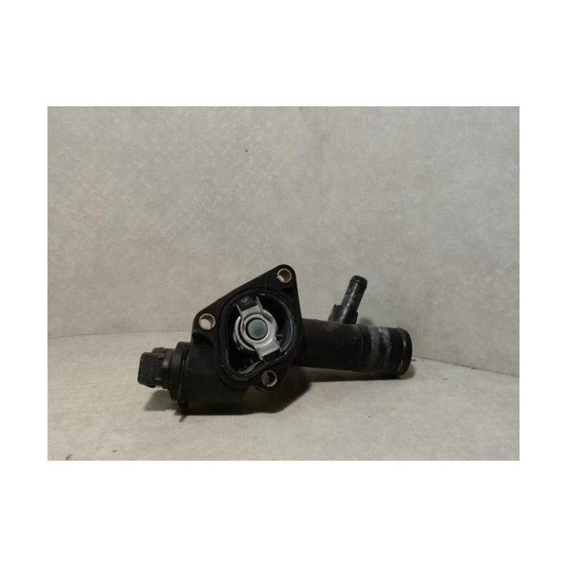 Boitier eau RENAULT CLIO 3 PHASE 1 d’occasion
