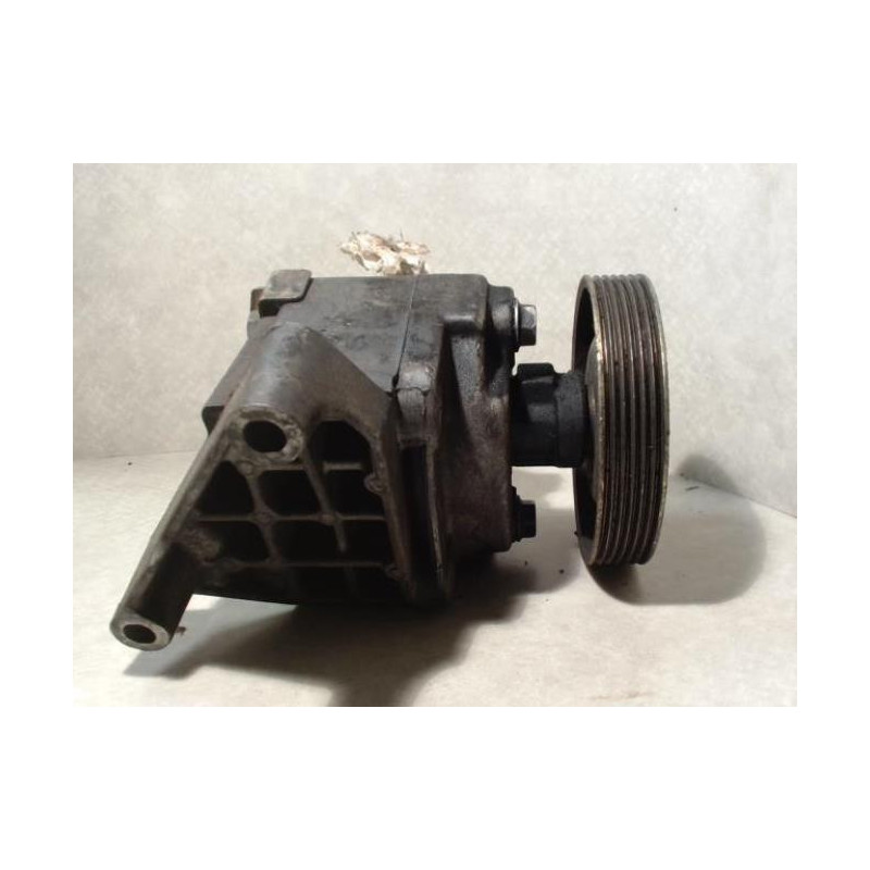 Pompe de direction RENAULT R9 d’occasion