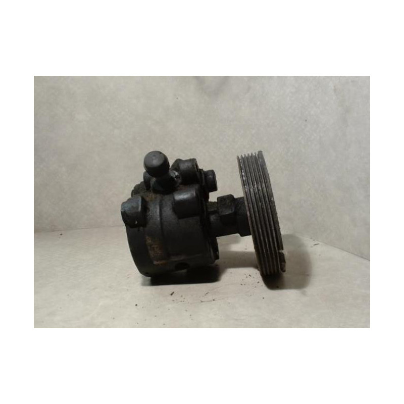 Pompe de direction RENAULT R21 PHASE 2 d’occasion
