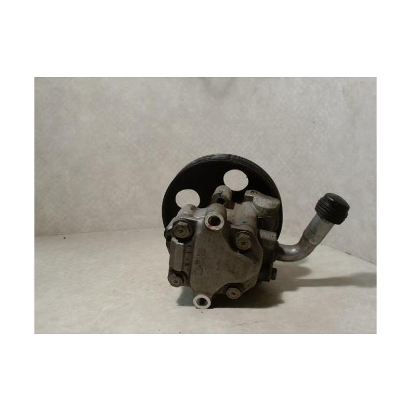 Pompe de direction FORD FIESTA 5 PHASE 2 d’occasion