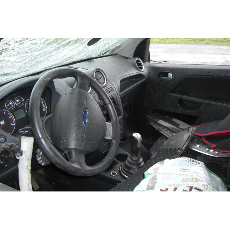 Pompe de direction FORD FIESTA 5 PHASE 2 d’occasion
