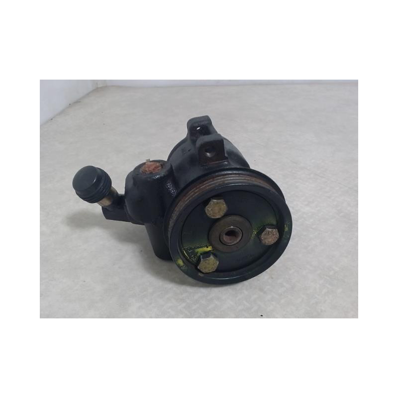 Pompe de direction FORD FIESTA 3 PHASE 1 d’occasion