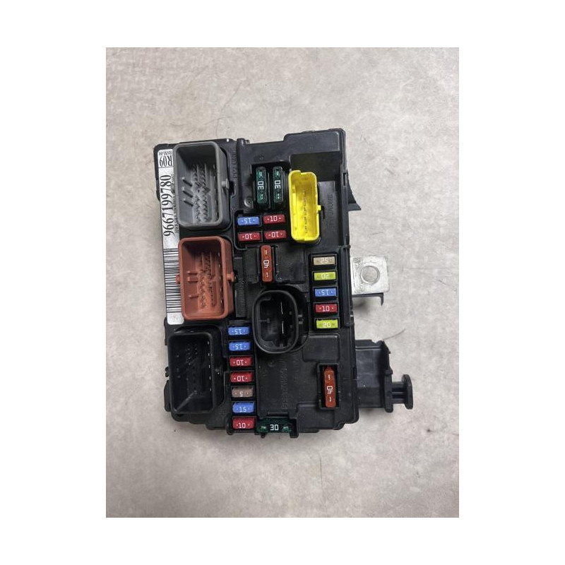 Boitier servitude moteur (BSM) PEUGEOT 207 PHASE 1 d’occasion