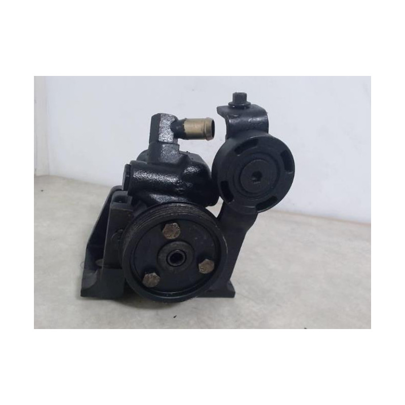Pompe de direction FORD COURRIER 3 PHASE 1 d’occasion