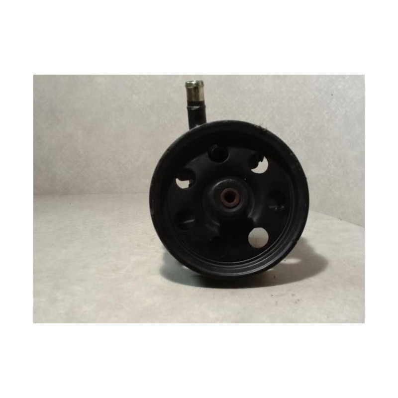 Pompe de direction FORD FOCUS 1 d’occasion