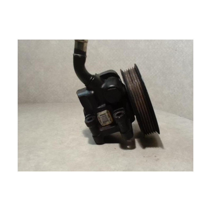 Pompe de direction FORD FOCUS 1 d’occasion