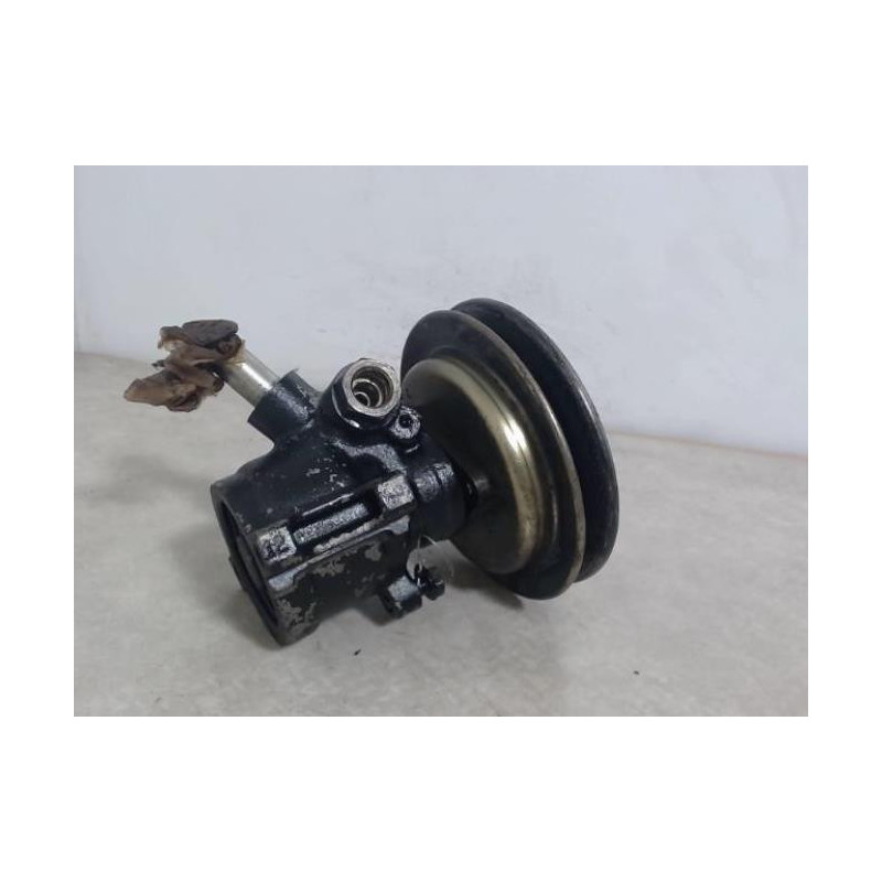 Pompe de direction FORD  d’occasion