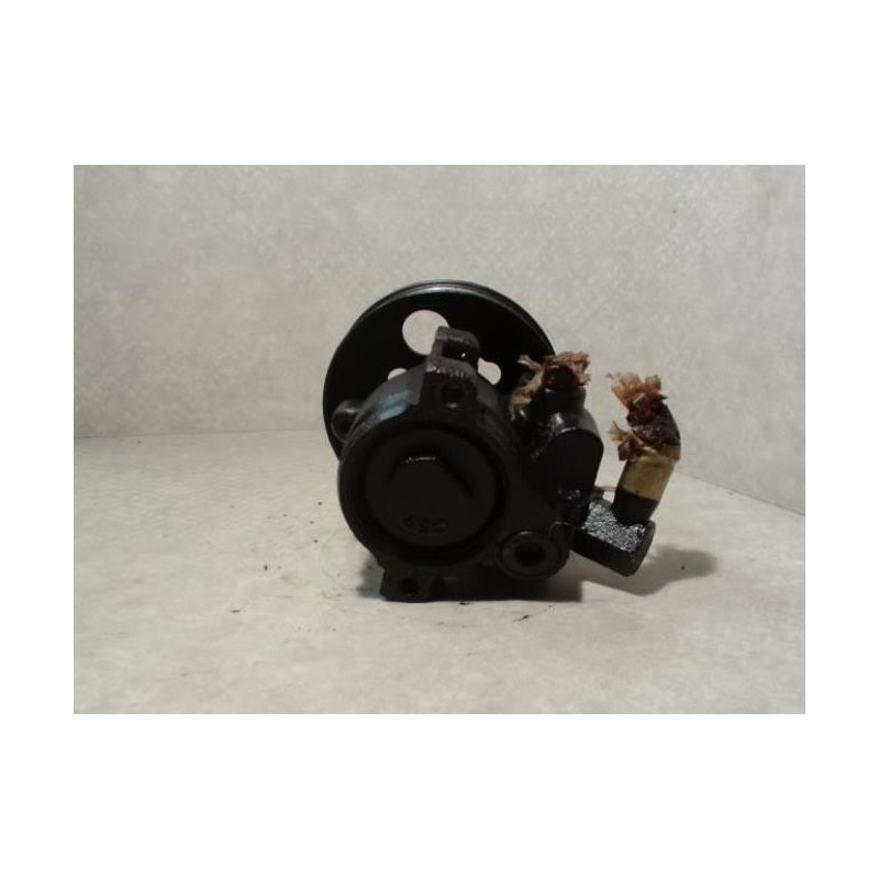 Pompe de direction FORD FIESTA 4 PHASE 1 d’occasion
