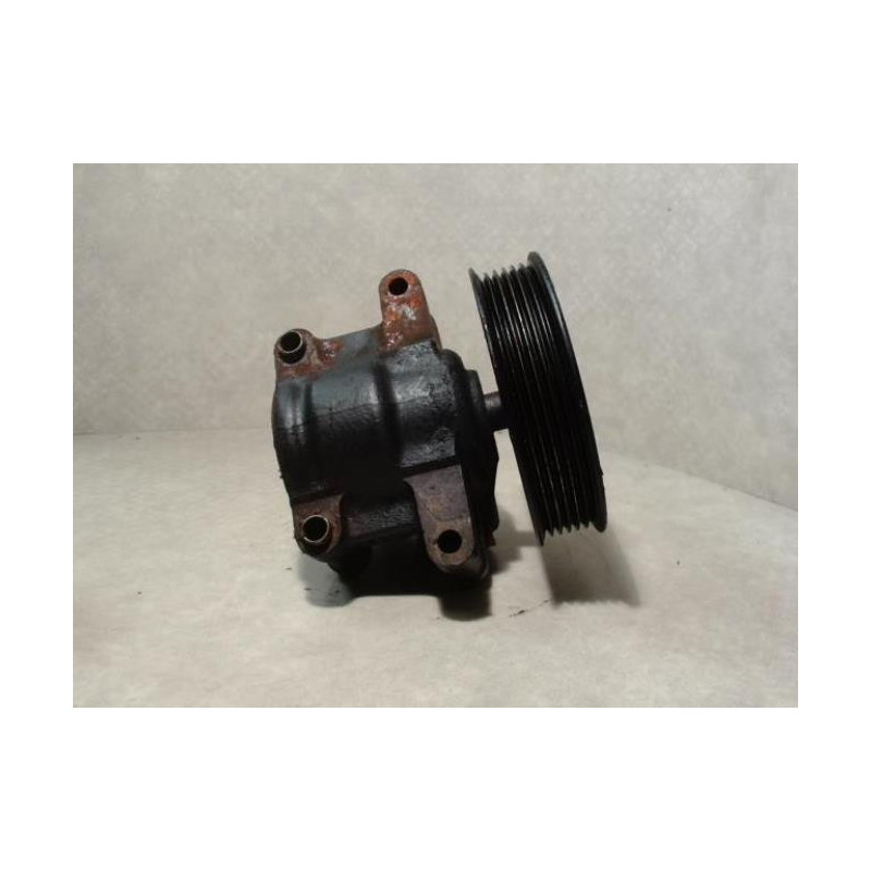 Pompe de direction FORD FIESTA 4 PHASE 2 d’occasion