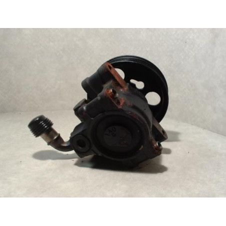 Pompe de direction FORD FIESTA 4 PHASE 2 d’occasion