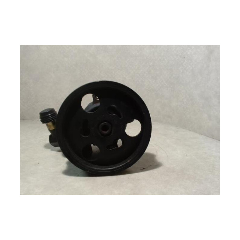 Pompe de direction FORD FIESTA 4 PHASE 1 d’occasion