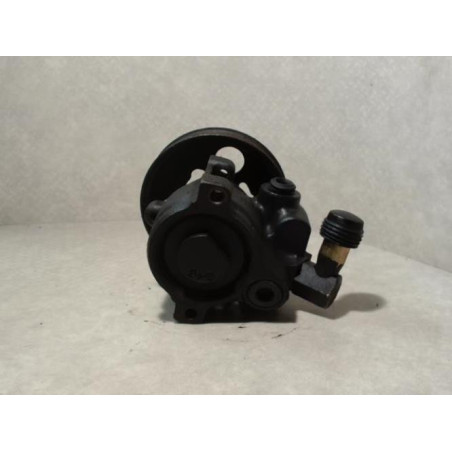 Pompe de direction FORD FIESTA 4 PHASE 1 d’occasion