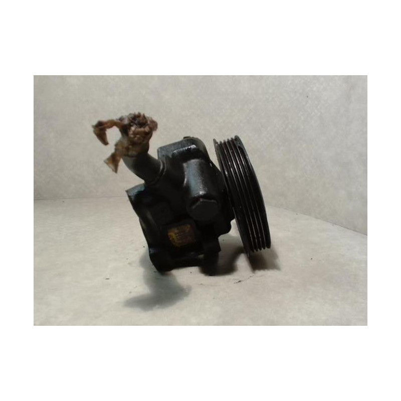 Pompe de direction RENAULT R19 PHASE 1 d’occasion