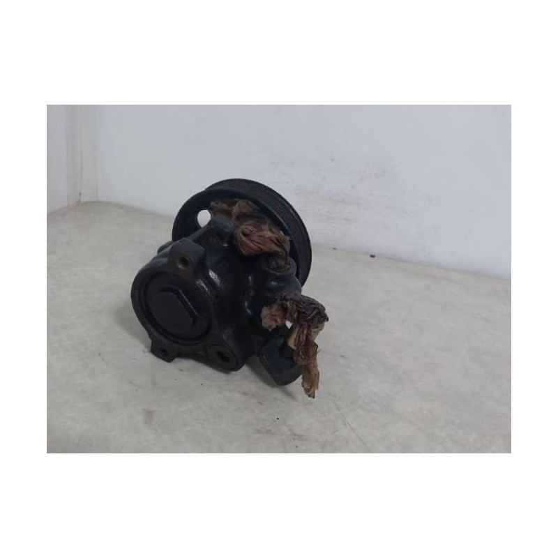 Pompe de direction FORD  d’occasion