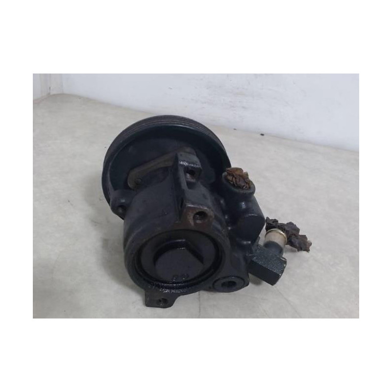 Pompe de direction FORD  d’occasion