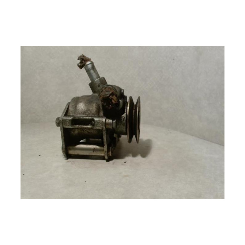 Pompe de direction PEUGEOT 205 PHASE 2 d’occasion