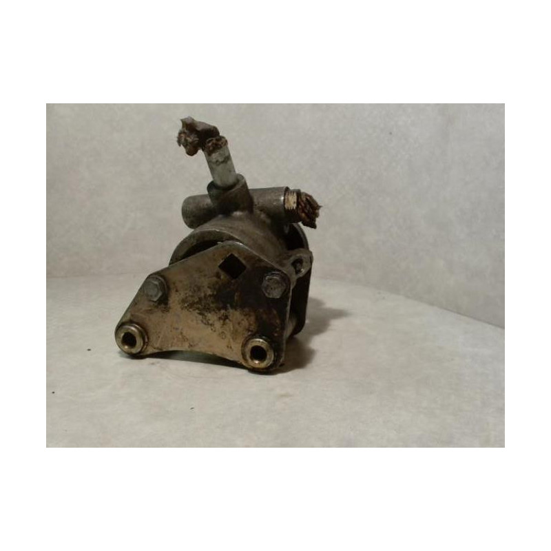Pompe de direction PEUGEOT 205 PHASE 2 d’occasion