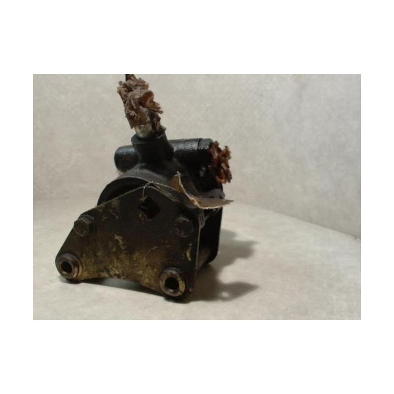 Pompe de direction PEUGEOT 405 PHASE 1 d’occasion