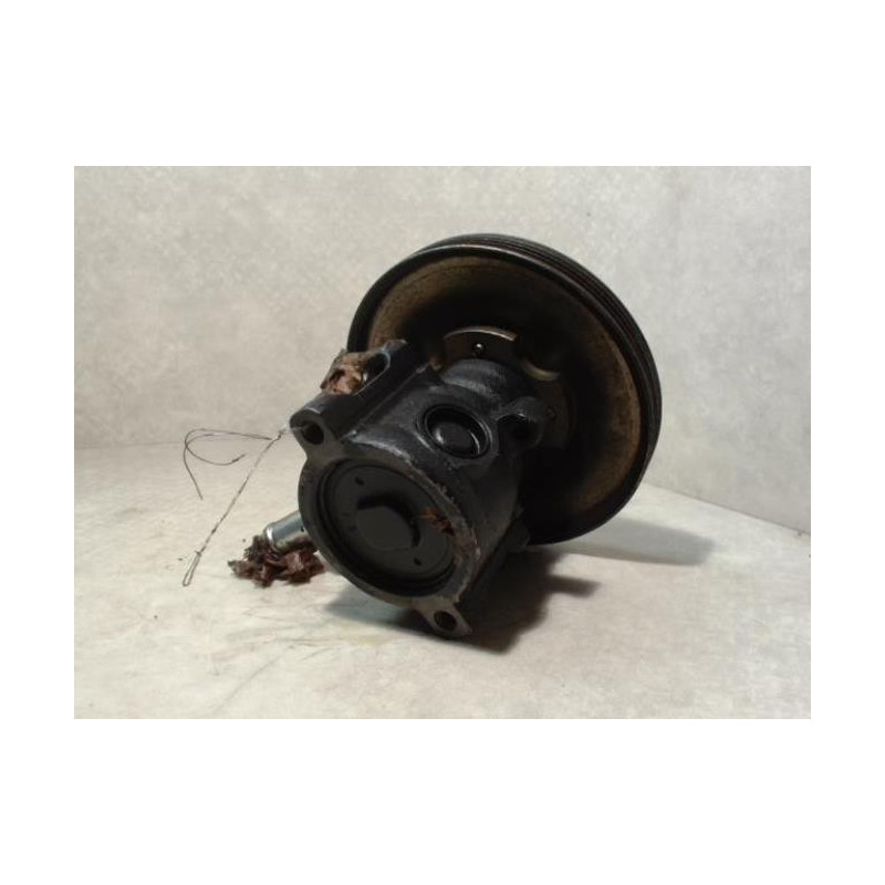 Pompe de direction PEUGEOT 309 PHASE 1 d’occasion