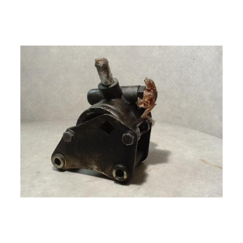 Pompe de direction PEUGEOT 205 PHASE 2 d’occasion