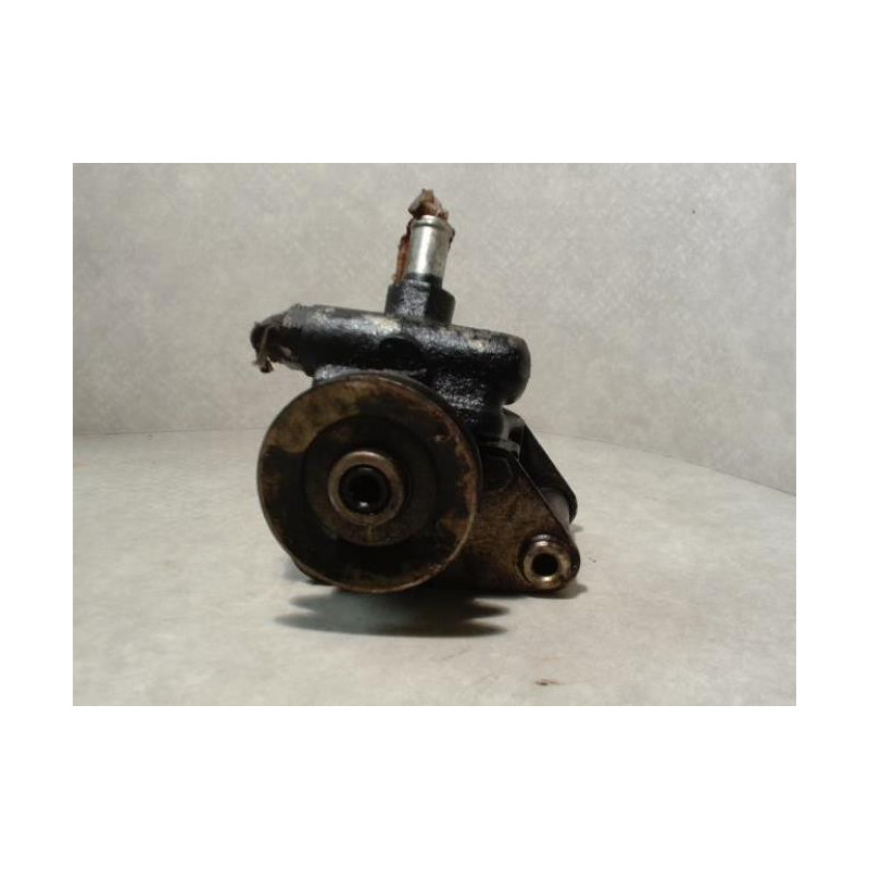 Pompe de direction PEUGEOT 205 PHASE 2 d’occasion