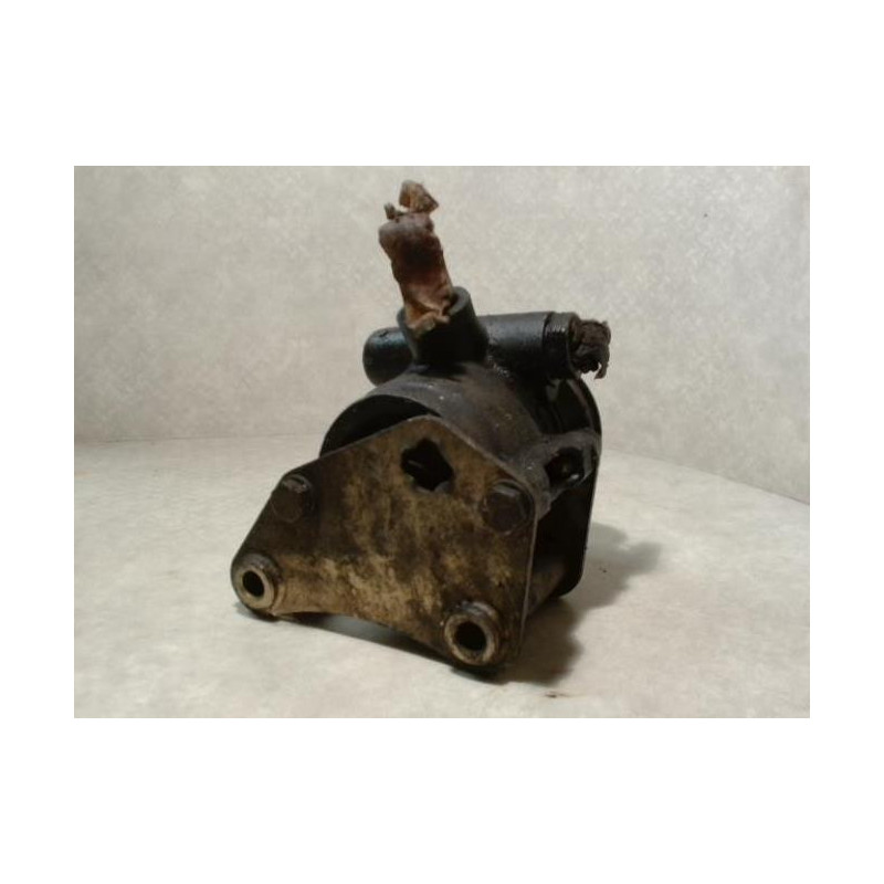 Pompe de direction PEUGEOT 205 PHASE 2 d’occasion