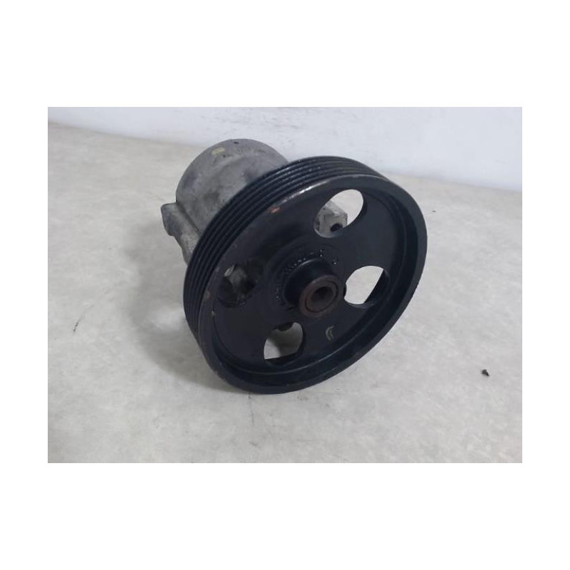 Pompe de direction RENAULT LAGUNA 2 PHASE 1 d’occasion