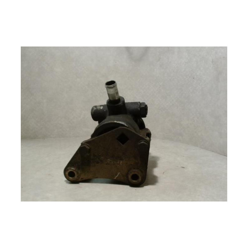 Pompe de direction PEUGEOT 205 PHASE 2 d’occasion