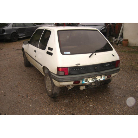 Pompe de direction PEUGEOT 205 PHASE 2 d’occasion