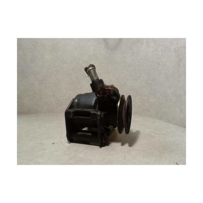Pompe de direction PEUGEOT 205 PHASE 2 d’occasion