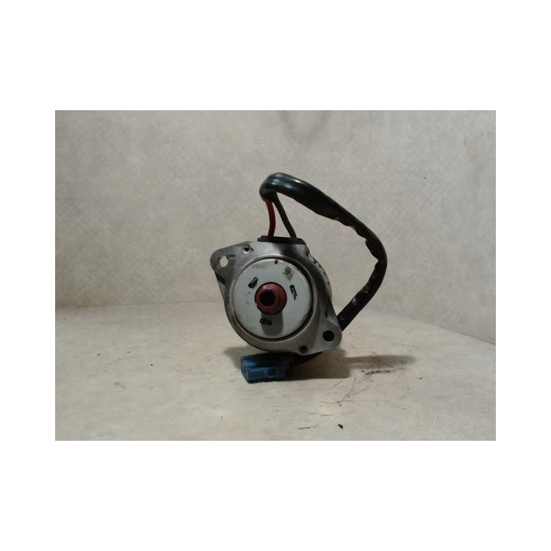 Pompe de direction OPEL CORSA C PHASE 1 d’occasion