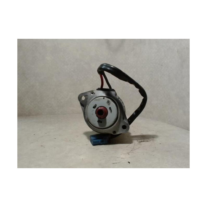 Pompe de direction OPEL CORSA C PHASE 1 d’occasion