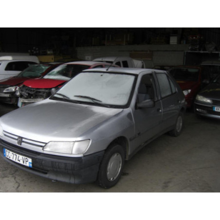 Pompe de direction PEUGEOT 306 PHASE 1 d’occasion